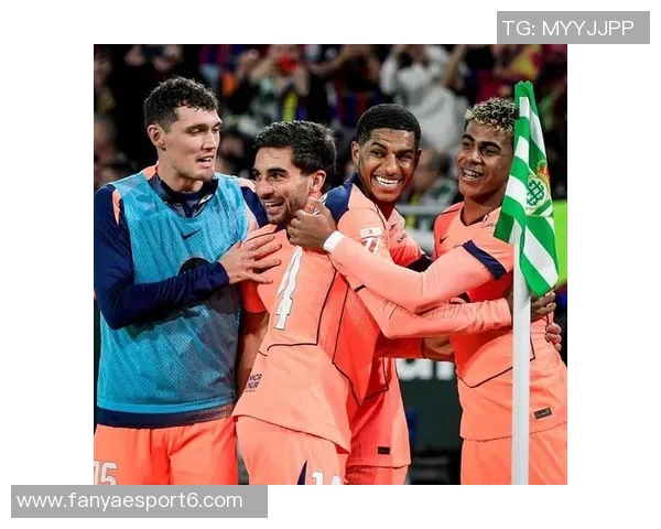 巴萨发布新海报展示费兰托雷斯卡萨多与马丁精彩瞬间迎战贝蒂斯