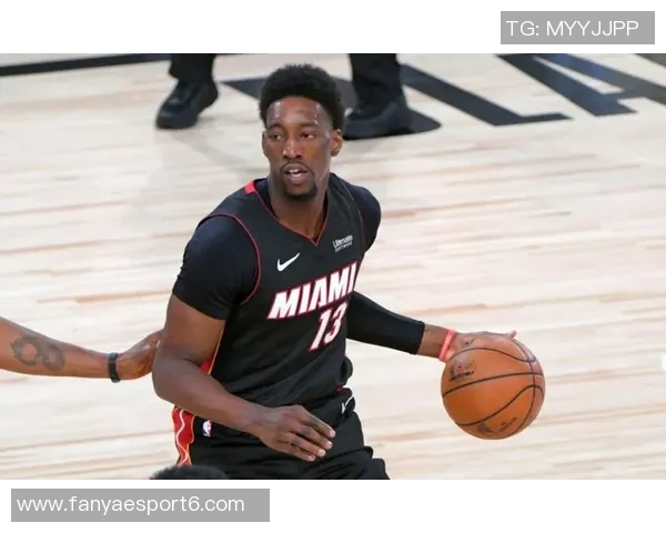 阿德巴约提前离场因脚部不适明日将进行详细检查以确定伤情 阿德巴约提前离场因脚部不适明日将进行详细检查以确定伤情