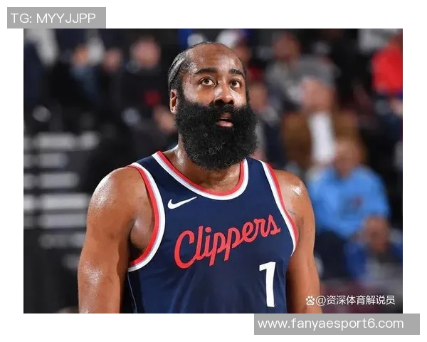 香波特直言哈登比赛中动作过激差点致其受伤引发关注 香波特直言哈登比赛中动作过激差点致其受伤引发关注